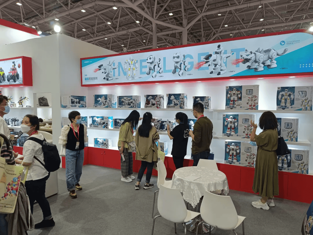 IM体育平台官网入口,25年老牌遥控玩具厂“胜雄”将AI与玩具结合!